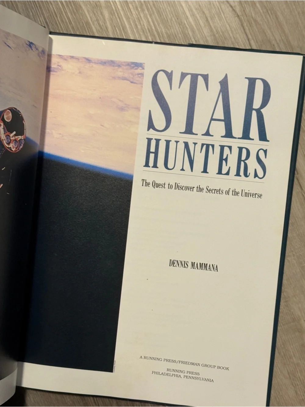 Vtg Star Hunters Hardcover Book - Black and Cream Edition